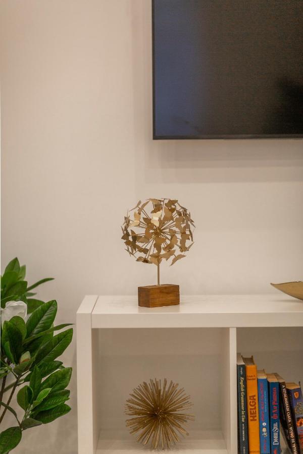 Stylish Luxury Apartment By Anna Βουδαπέστη Εξωτερικό φωτογραφία