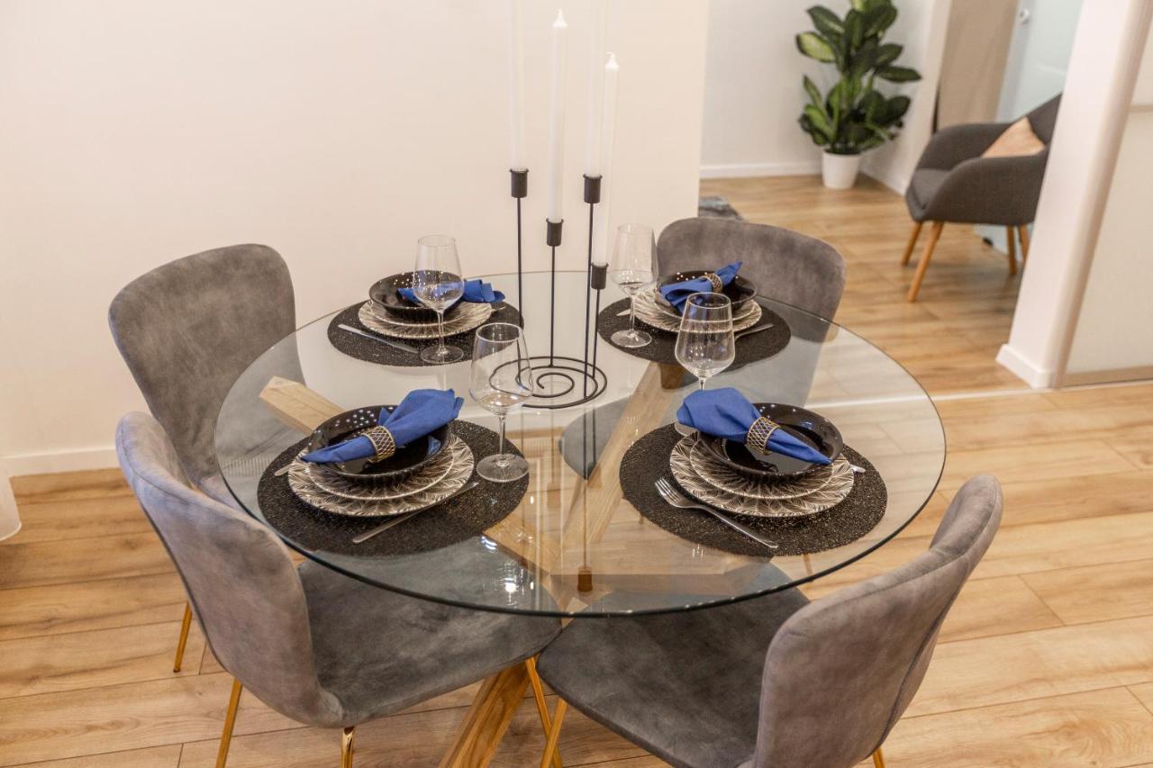 Stylish Luxury Apartment By Anna Βουδαπέστη Εξωτερικό φωτογραφία