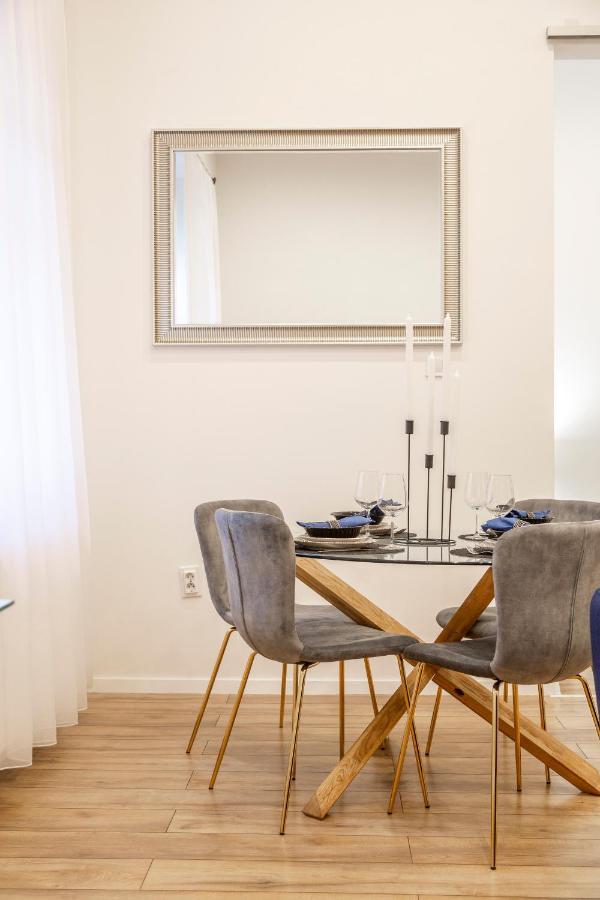Stylish Luxury Apartment By Anna Βουδαπέστη Εξωτερικό φωτογραφία