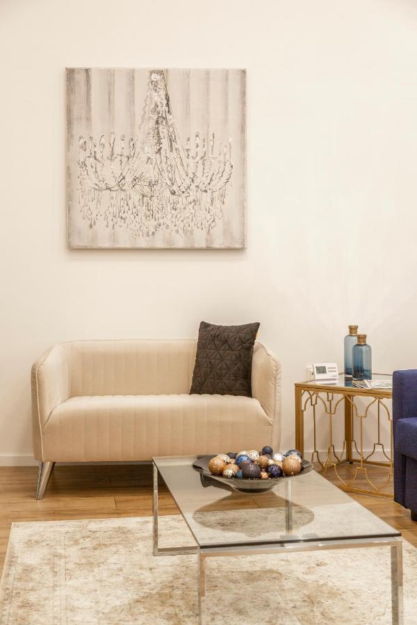 Stylish Luxury Apartment By Anna Βουδαπέστη Εξωτερικό φωτογραφία
