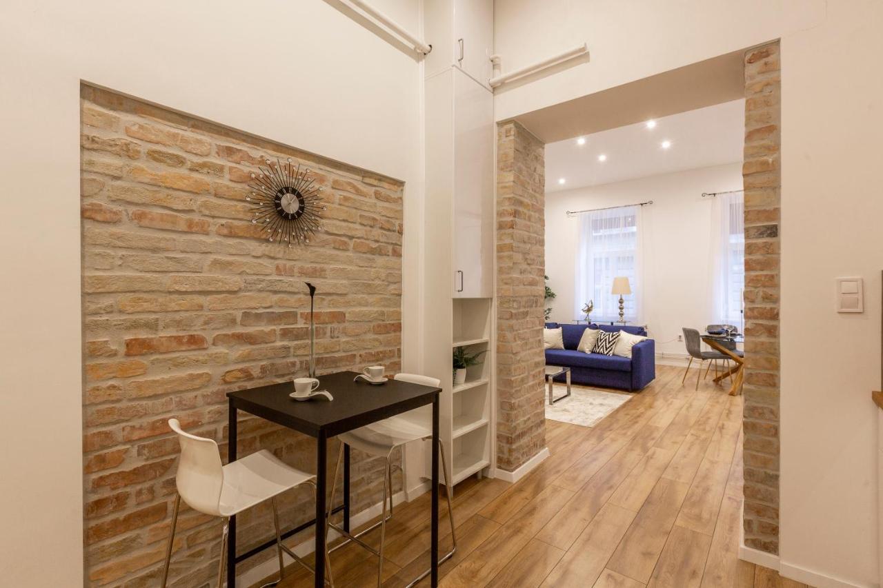 Stylish Luxury Apartment By Anna Βουδαπέστη Εξωτερικό φωτογραφία