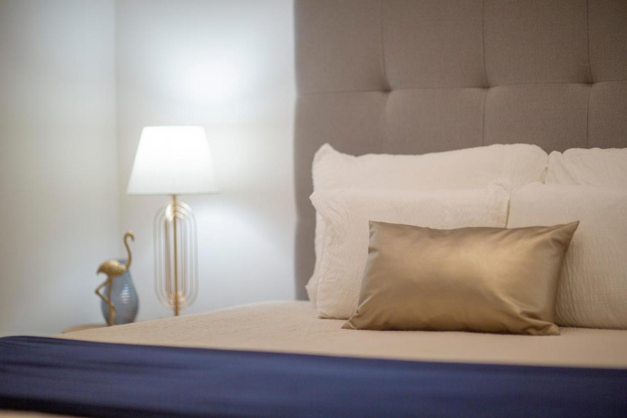Stylish Luxury Apartment By Anna Βουδαπέστη Εξωτερικό φωτογραφία